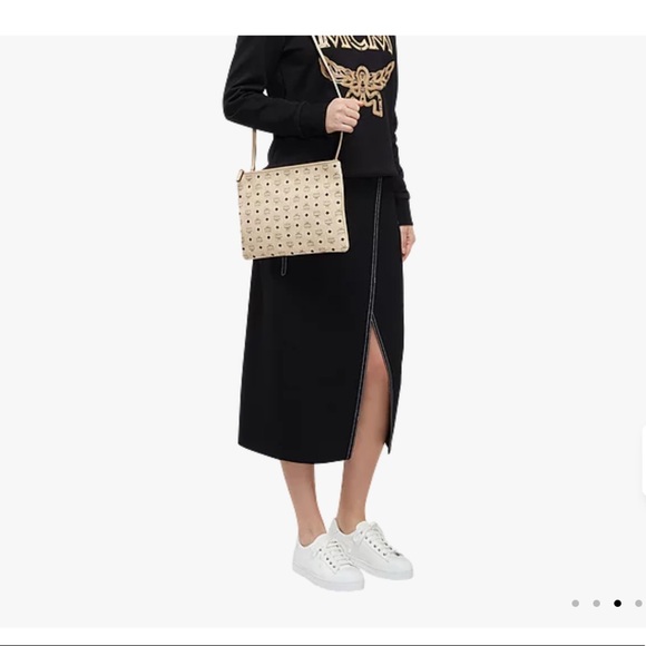NWT** MCM Visetos Crossbody Clutch - Picture 4 of 7